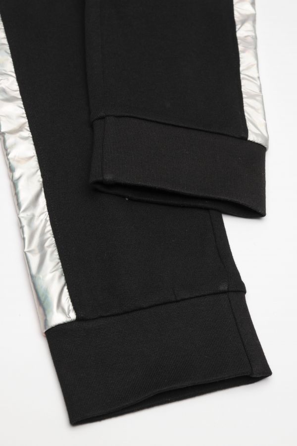 Teplákové kalhoty černé s lampasy 2111627